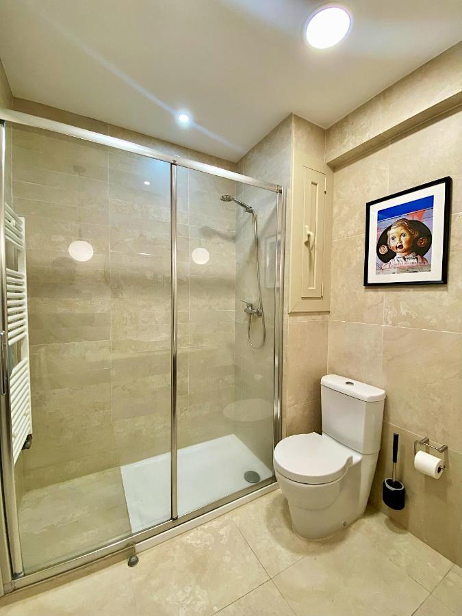 Abbott Apartment - 1 Min From The Beach - 100M2 - Sleeps 8 Sitges Extérieur photo