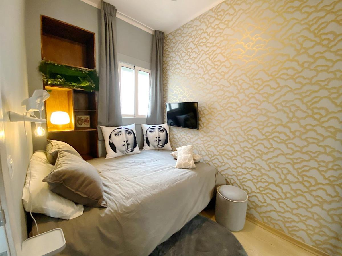 Abbott Apartment - 1 Min From The Beach - 100M2 - Sleeps 8 Sitges Extérieur photo