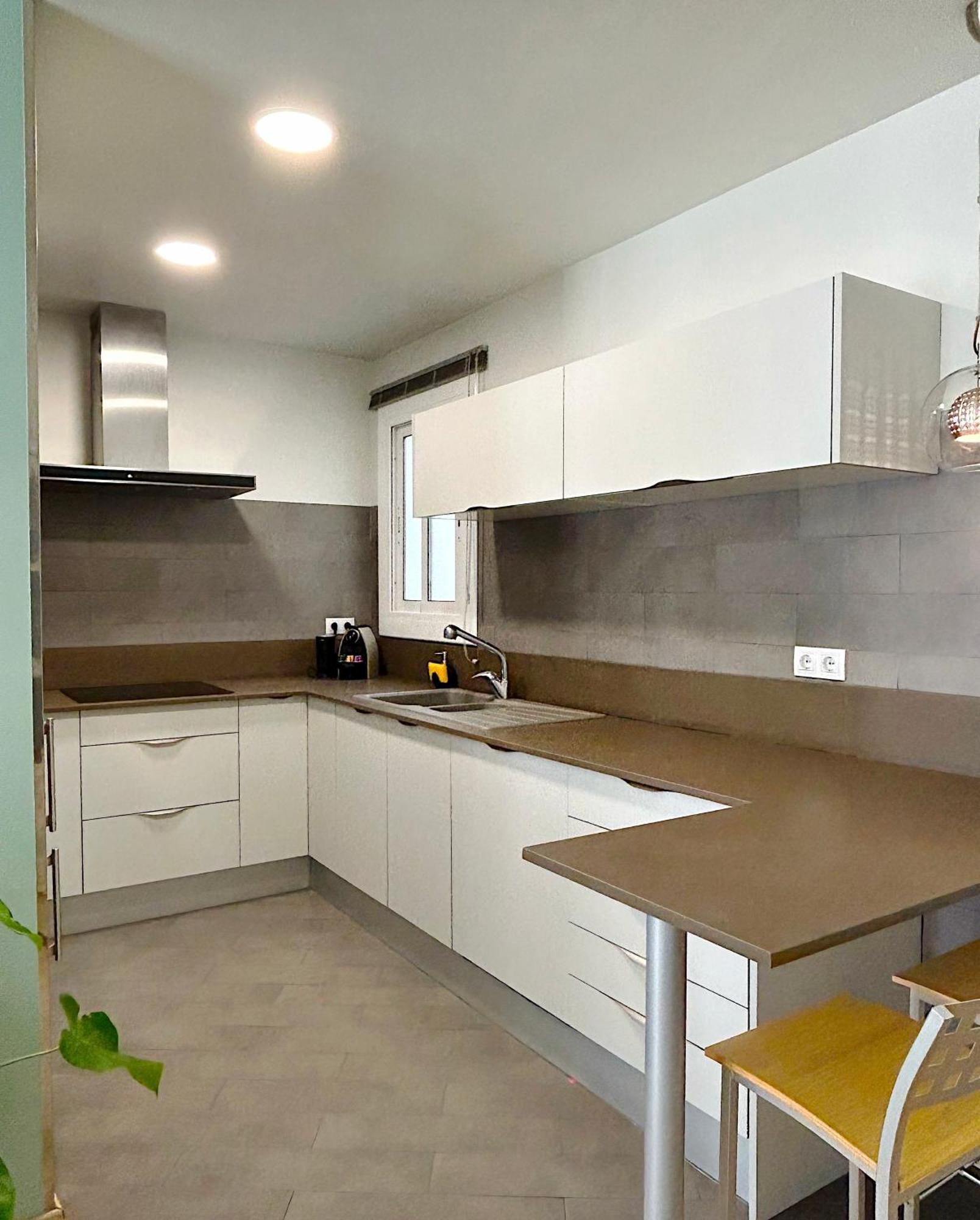 Abbott Apartment - 1 Min From The Beach - 100M2 - Sleeps 8 Sitges Extérieur photo