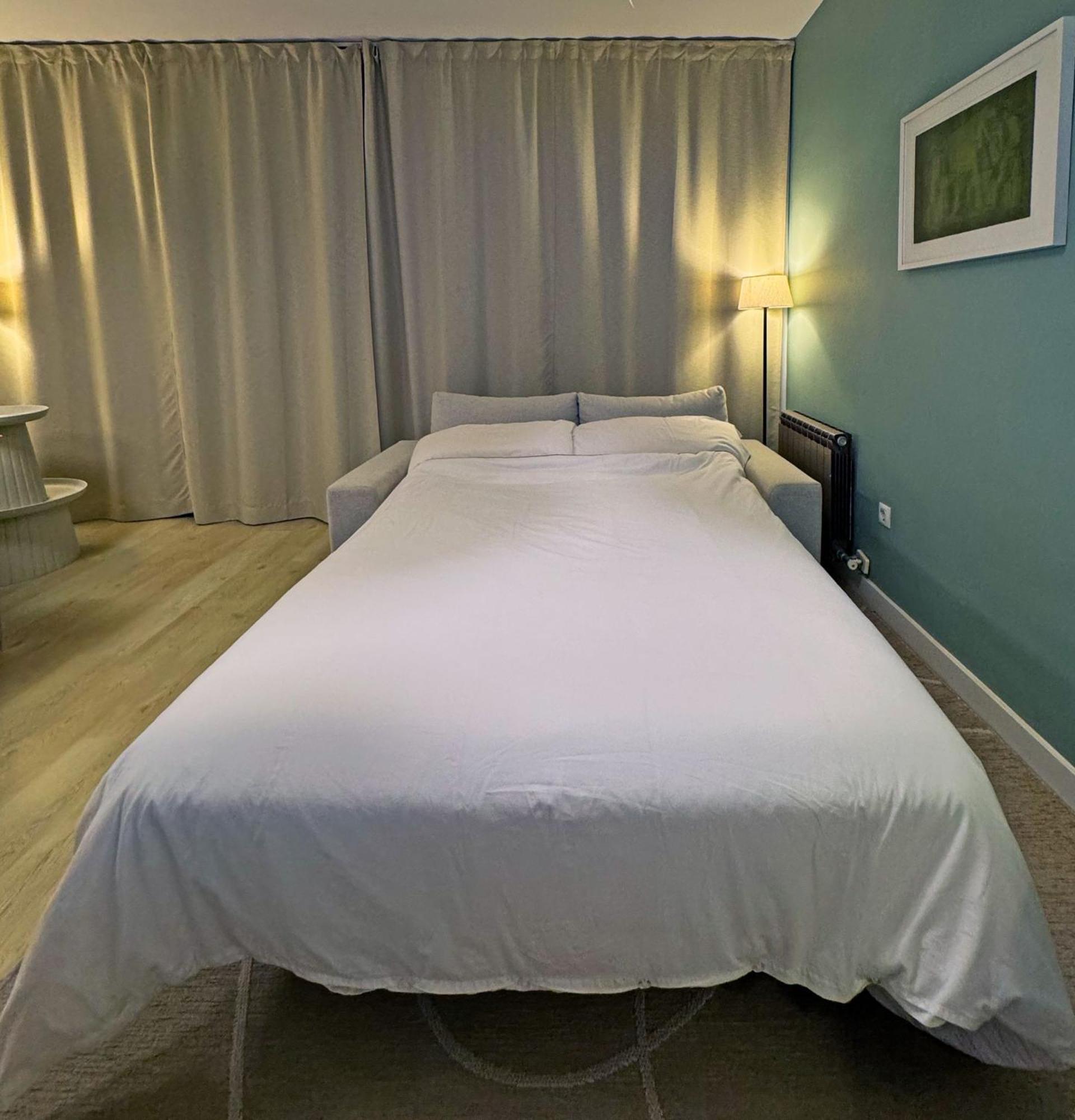 Abbott Apartment - 1 Min From The Beach - 100M2 - Sleeps 8 Sitges Extérieur photo